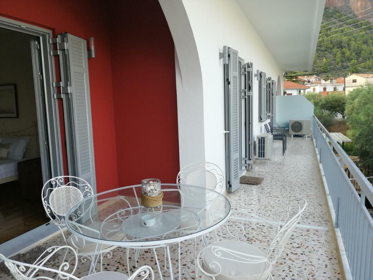 New Garden'S House Apartment Leonidio Bagian luar foto