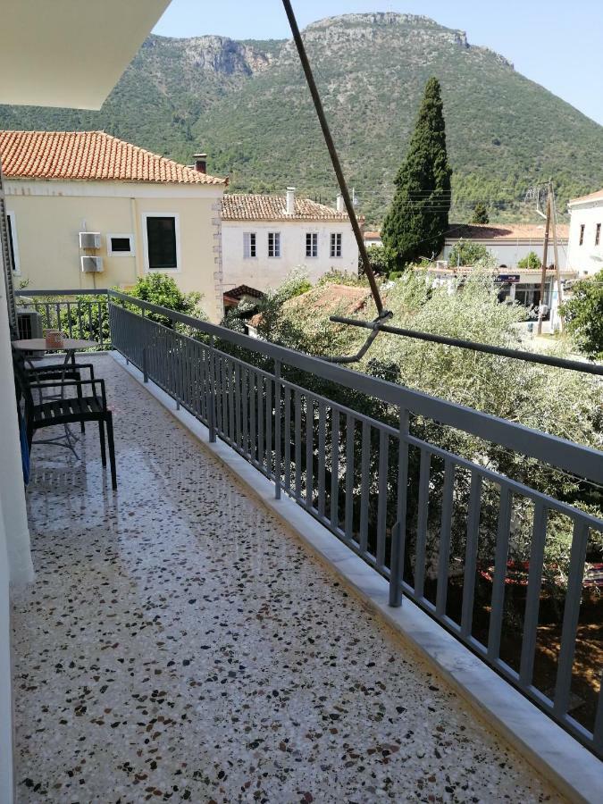 New Garden'S House Apartment Leonidio Bagian luar foto